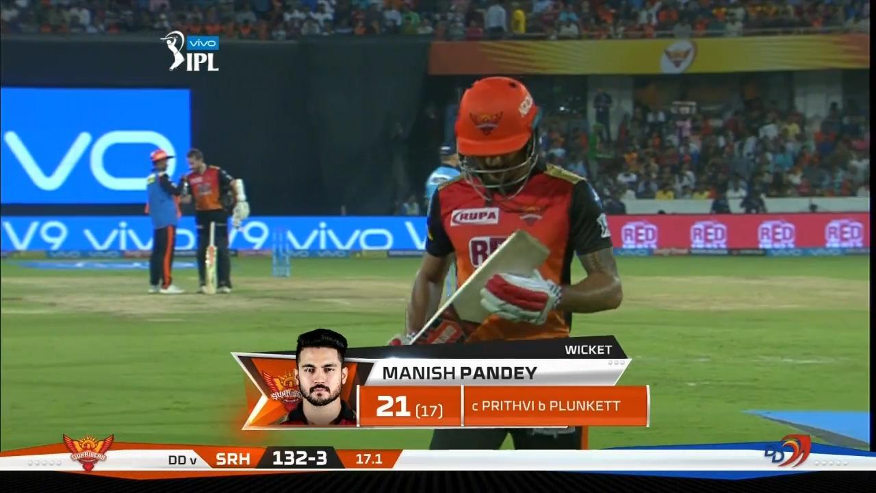 M36: SRH vs DD – Manish Pandey Wicket