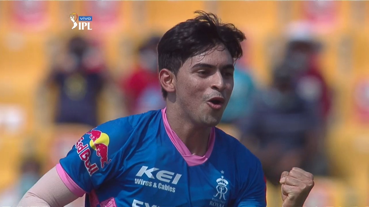 M36: DC vs RR – Fall of Wickets