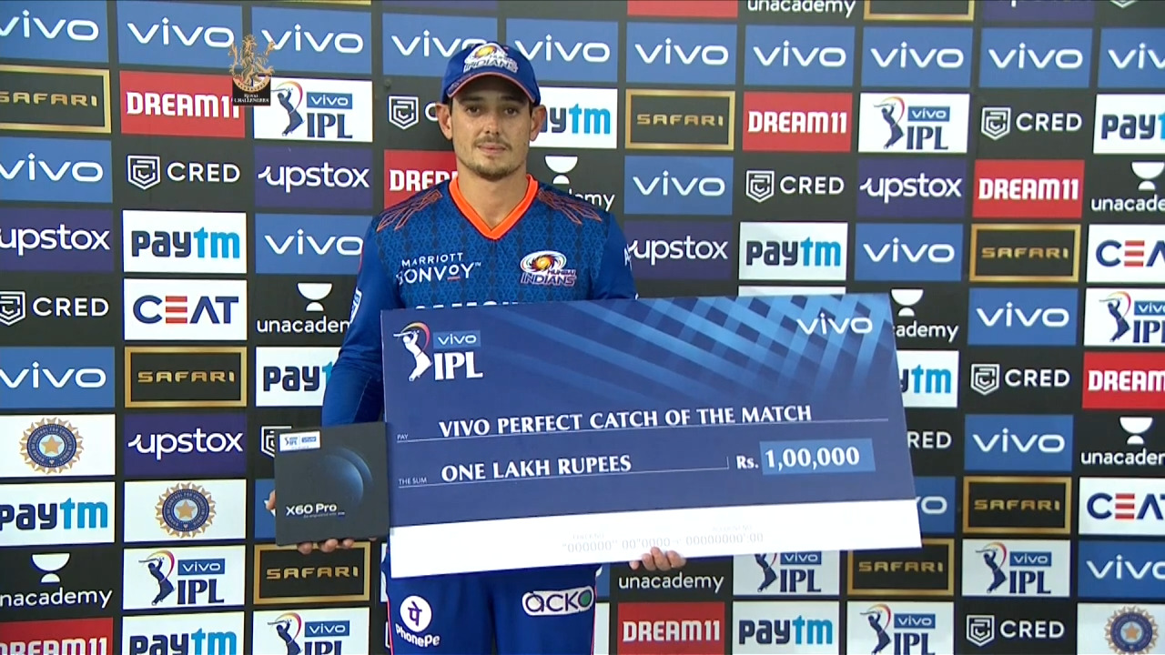 M39: RCB vs MI – VIVO perfect catch of the match – Quinton de Kock