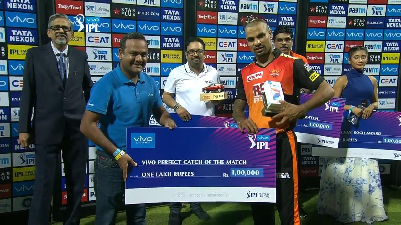 M23: MI vs SRH – VIVO perfect catch of the match – Shikhar Dhawan backdrop