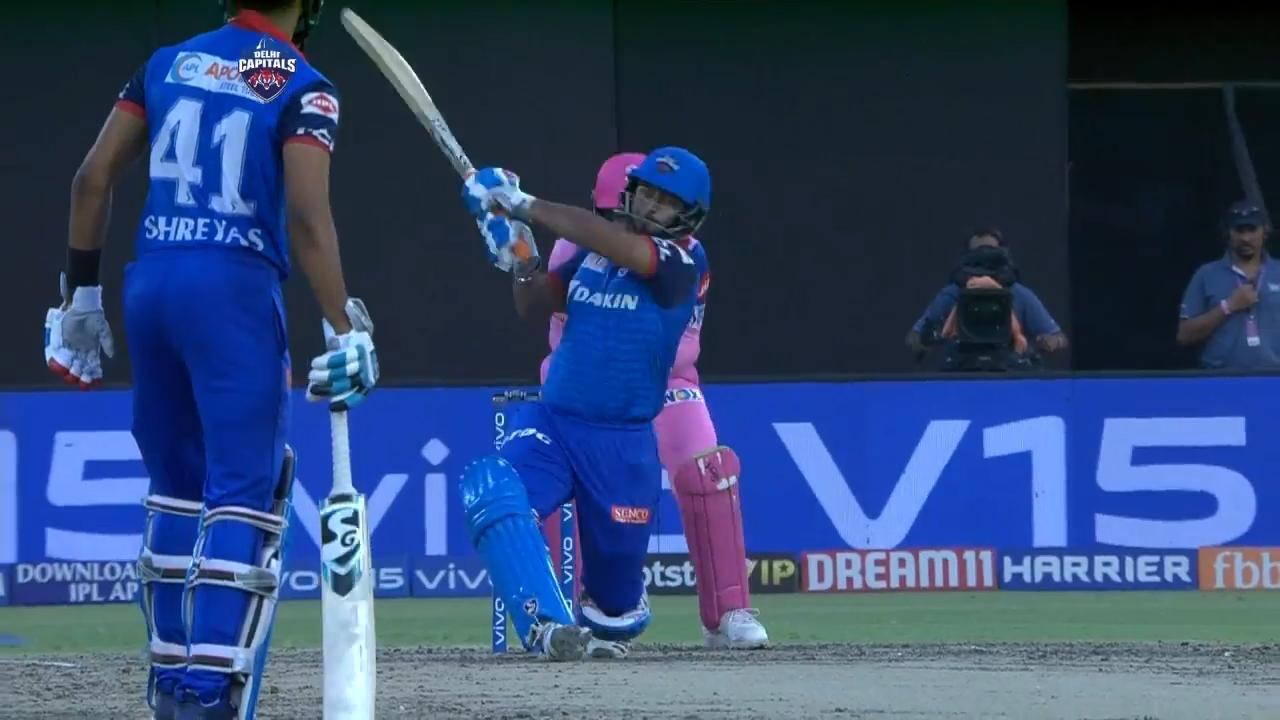 M53: DC vs RR – Super Sixes background