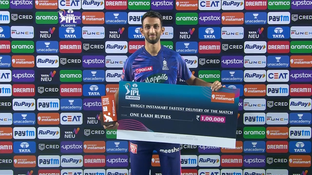 Q2: RR vs RCB – Swiggy Instamart Fastest Delivery of the Match – Prasidh Krishna