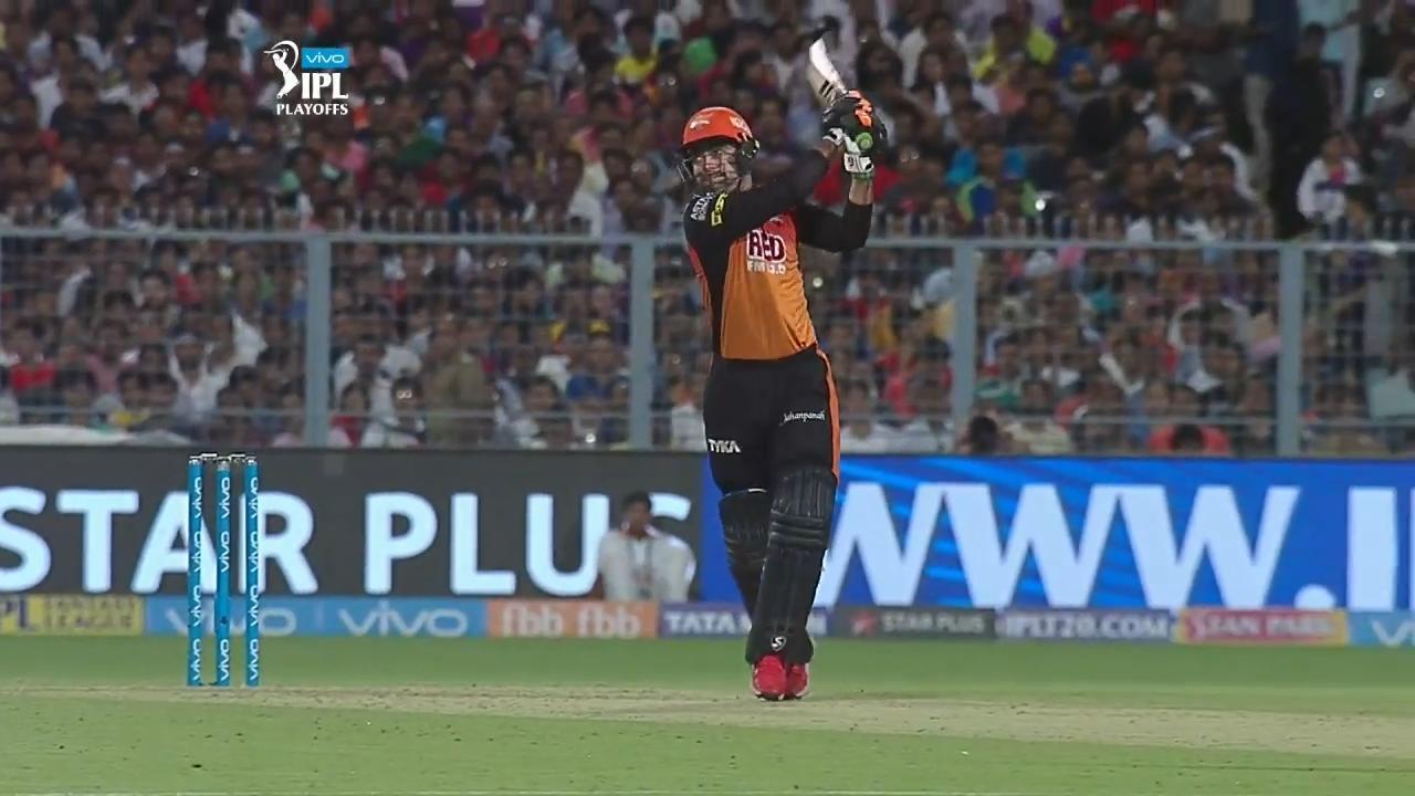 Rashid's rapid-fire 34*(10)