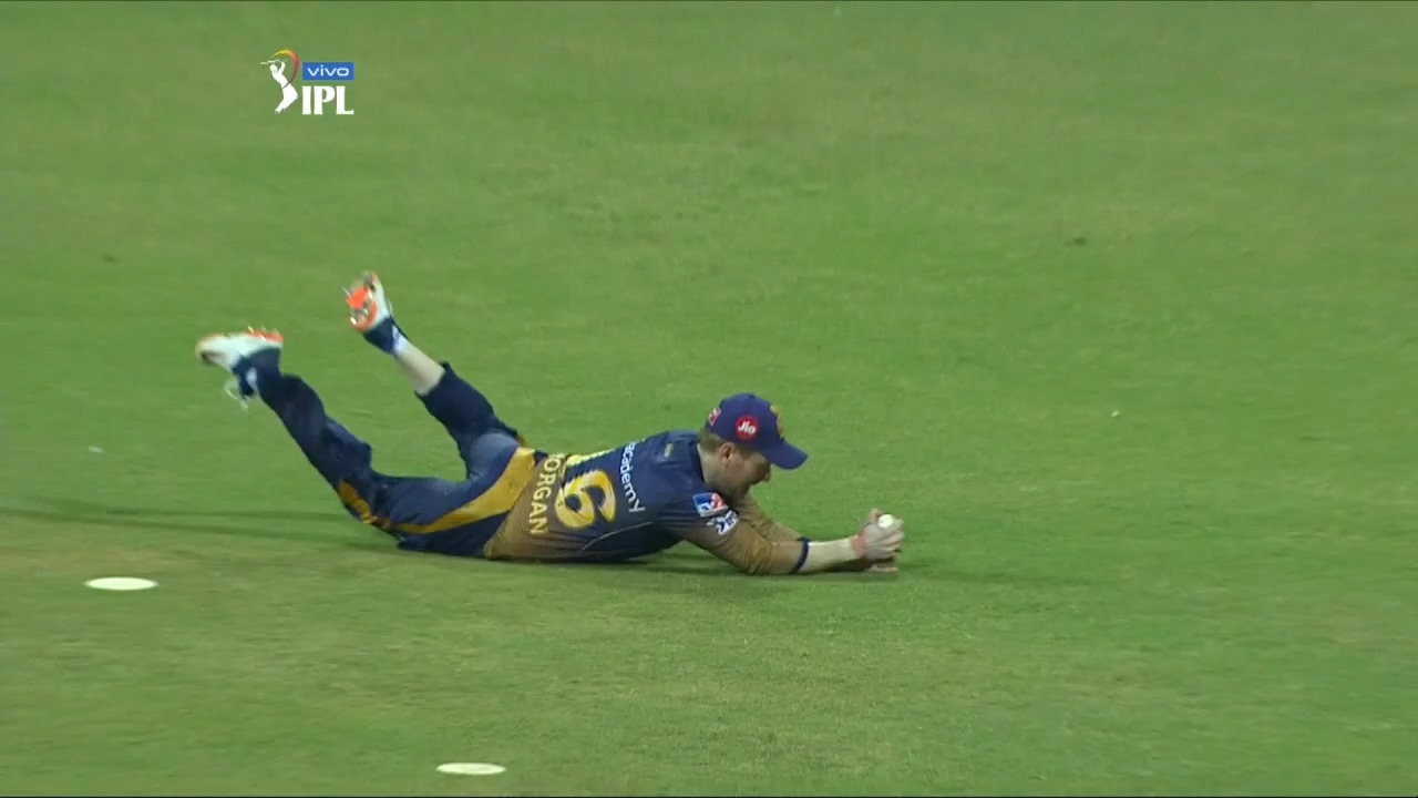 Morgan goes aerial to grab a stunner