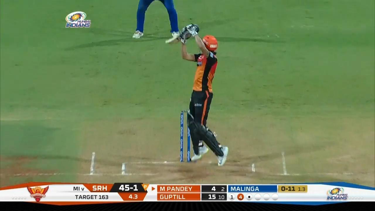 M51: MI vs SRH – Manish Pandey Six background