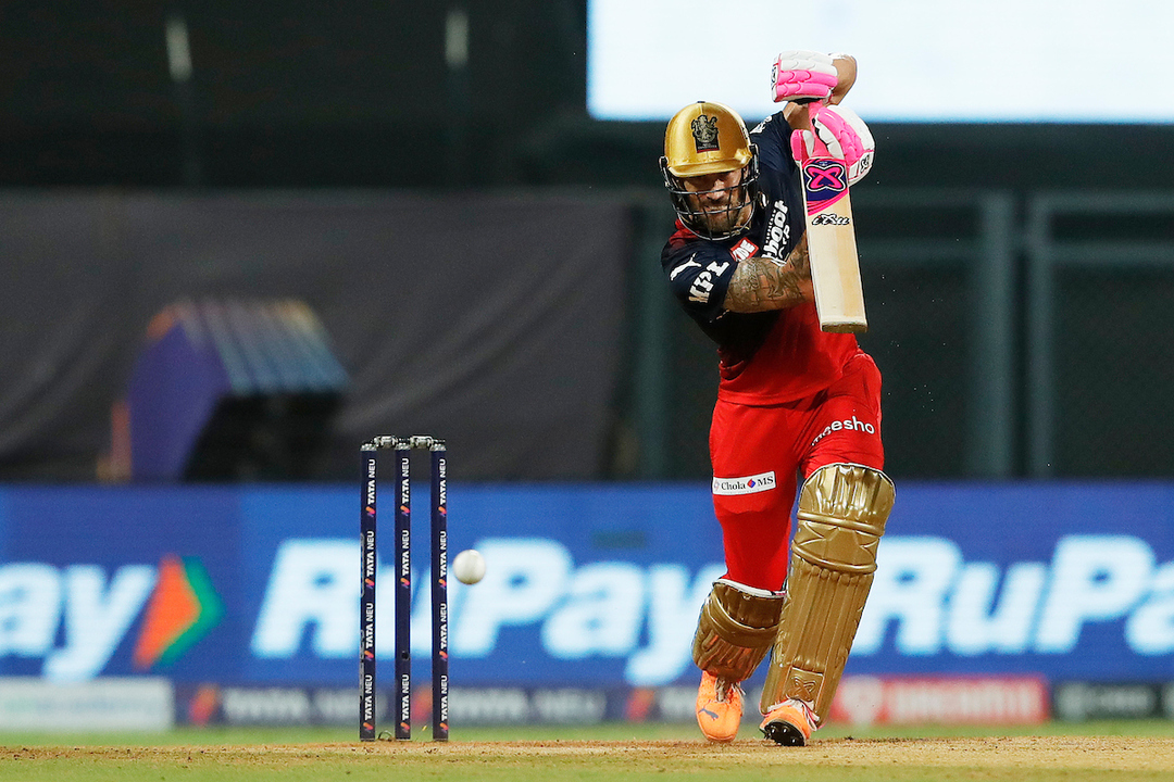 Faf du Plessis' steady opening act of 44 (38)