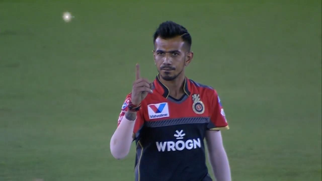 M28: KXIP vs RCB – Fall of Wickets
