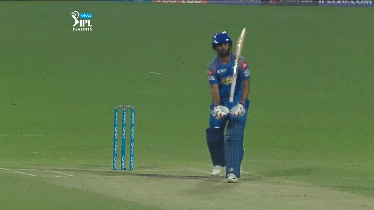 Rahul Tripathi's bat flip