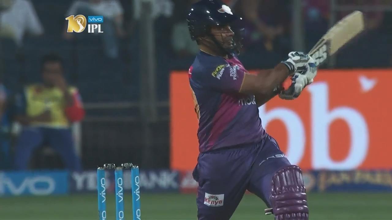 M9: RPS vs DD – Rajat Bhatia Six background