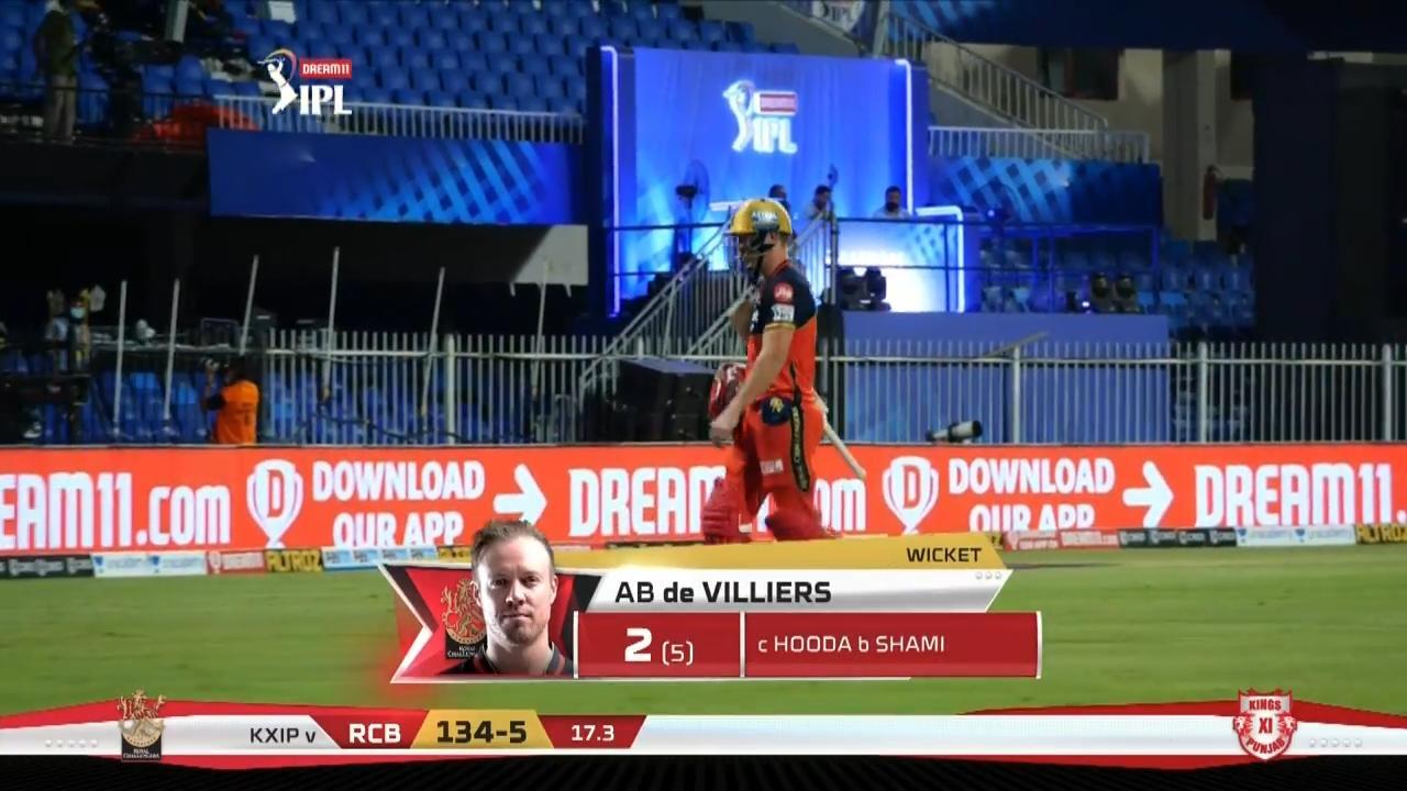 M31: RCB vs KXIP – AB de Villiers Wicket