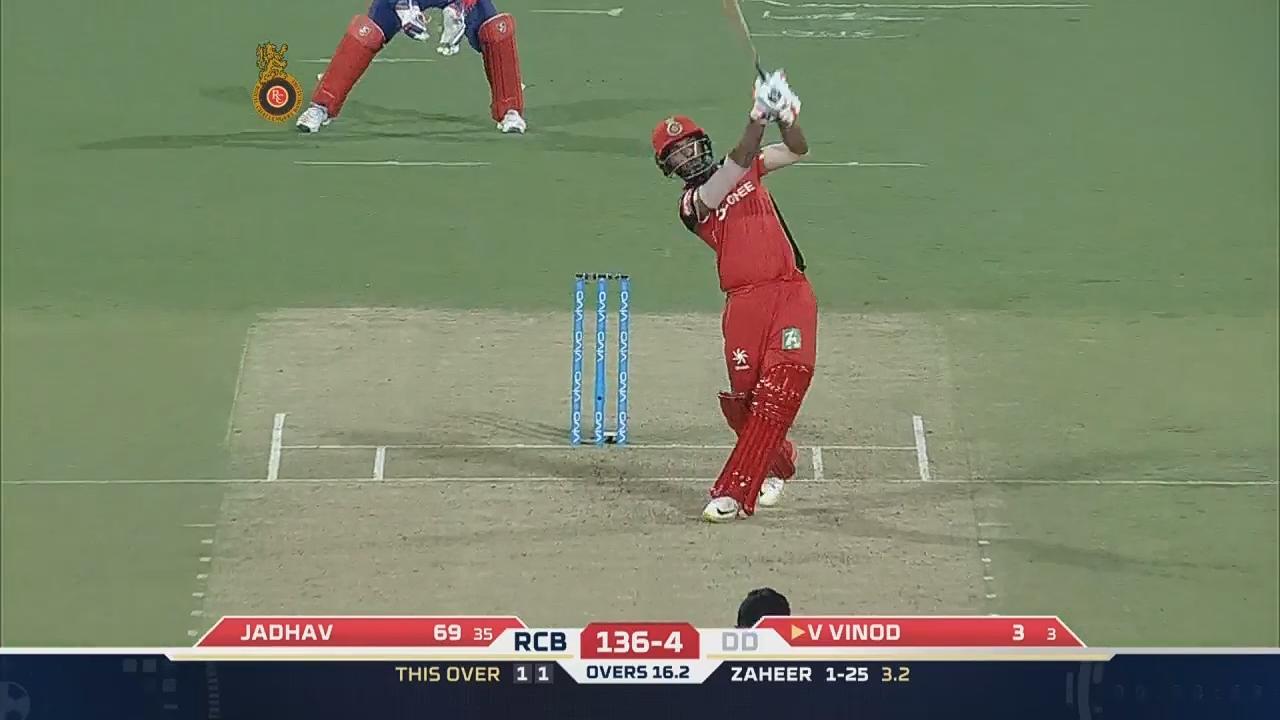M5: RCB vs DD – Vishnu Vinod Six background