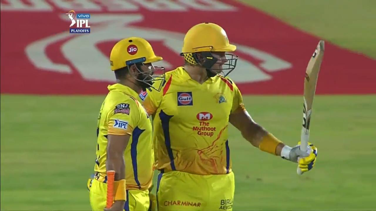 Q2: CSK vs DC – Amazing Moments