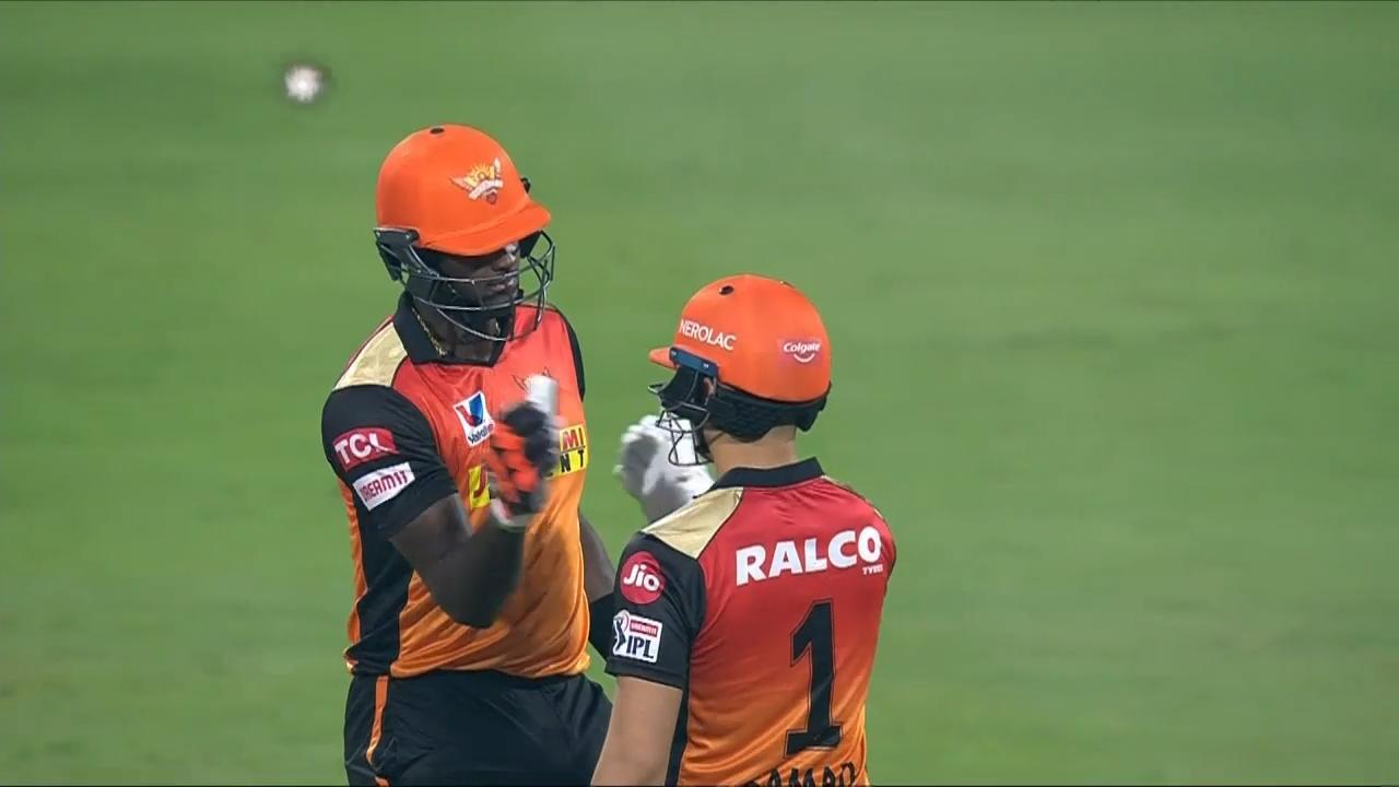 M52: RCB vs SRH – Altroz Super Striker of the Match – Jason Holder background
