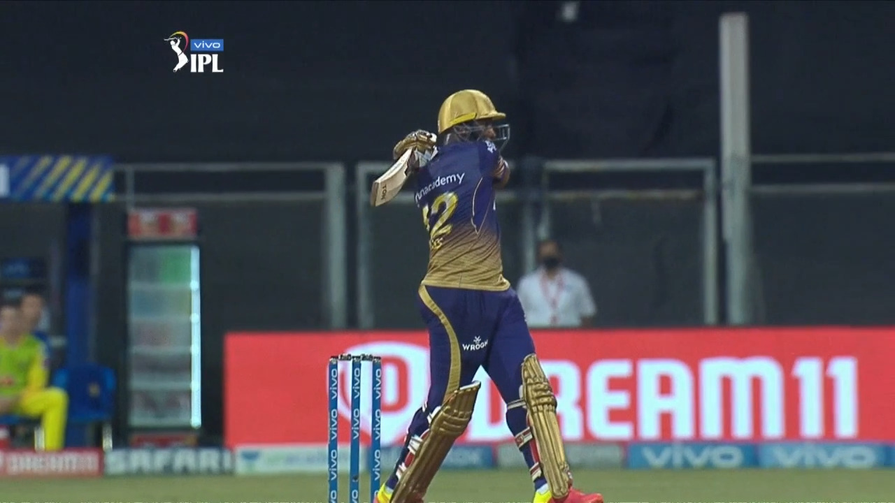 M15: KKR vs CSK – Andre Russell Six background
