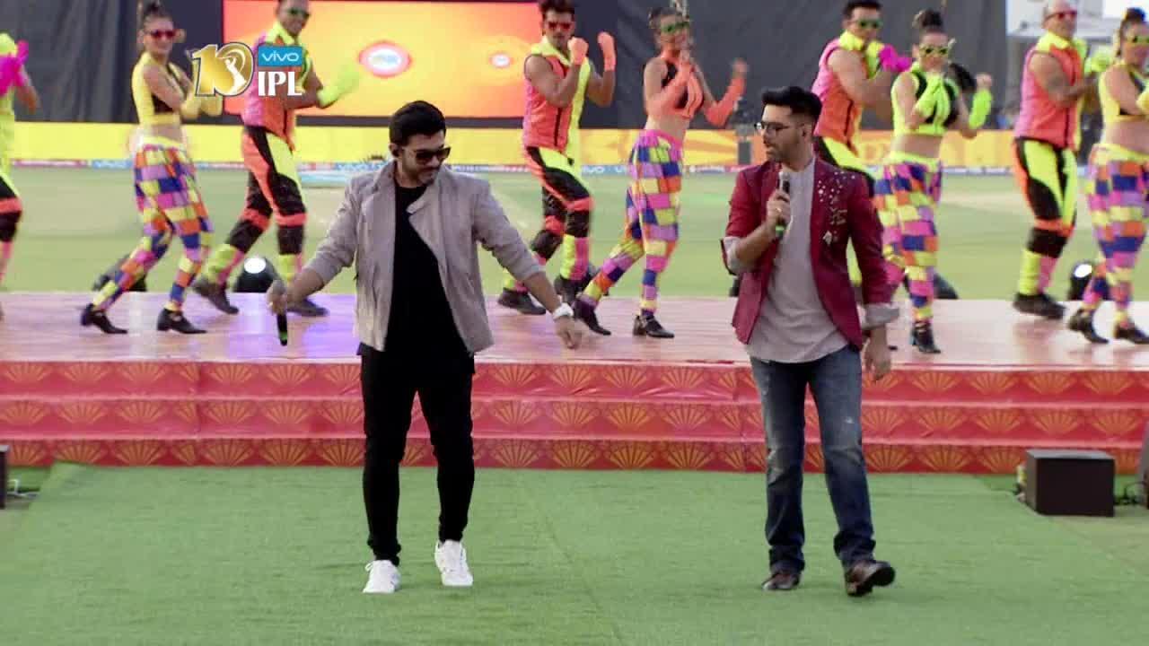 Sachin-Jigar get the fans dancing with some sizzling numbers background