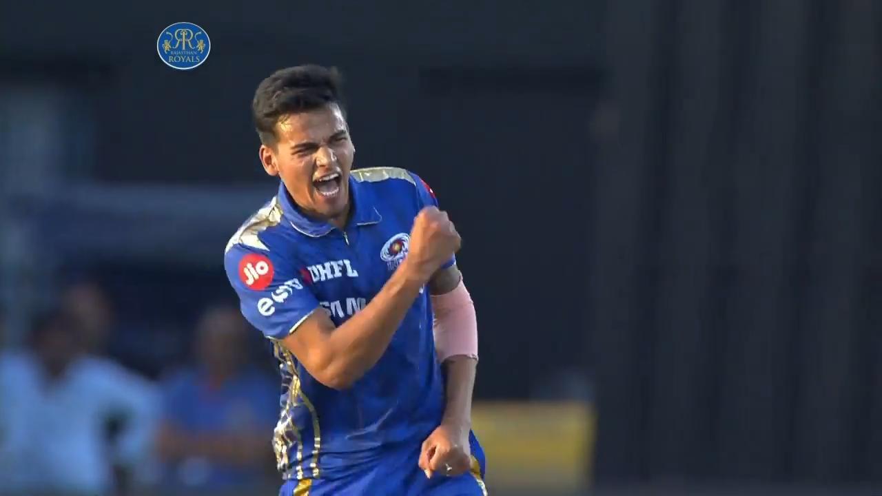 Rahul Chahar's second successive 3-wicket haul! background