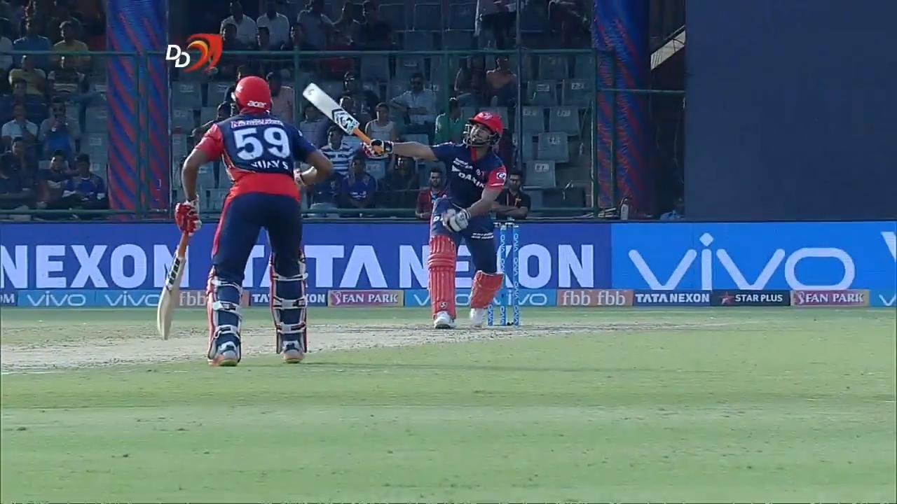How's that for a one-handed SIX from Mr. Pant?