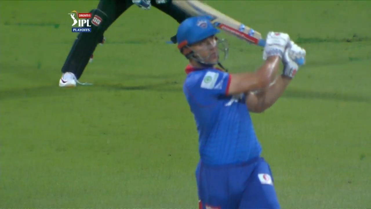 Q2: DC vs SRH – Marcus Stoinis Six