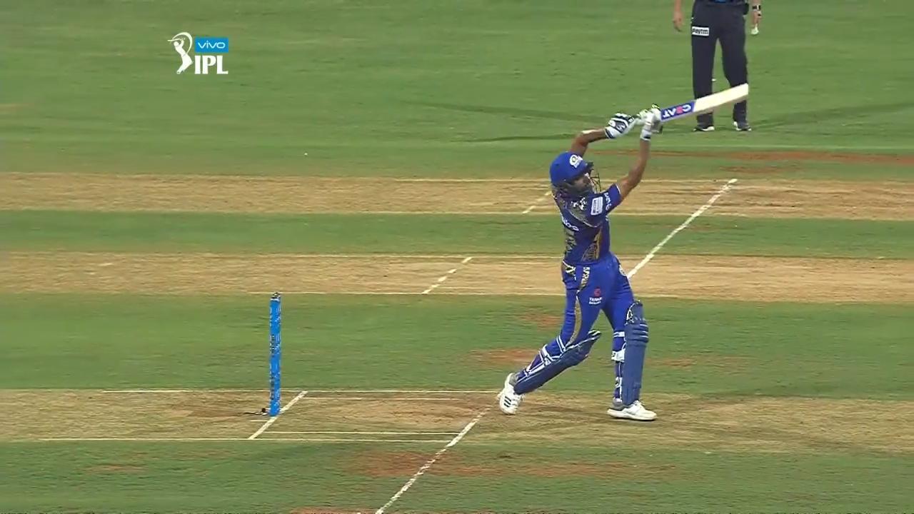 M01: MI vs CSK – Rohit Sharma Six