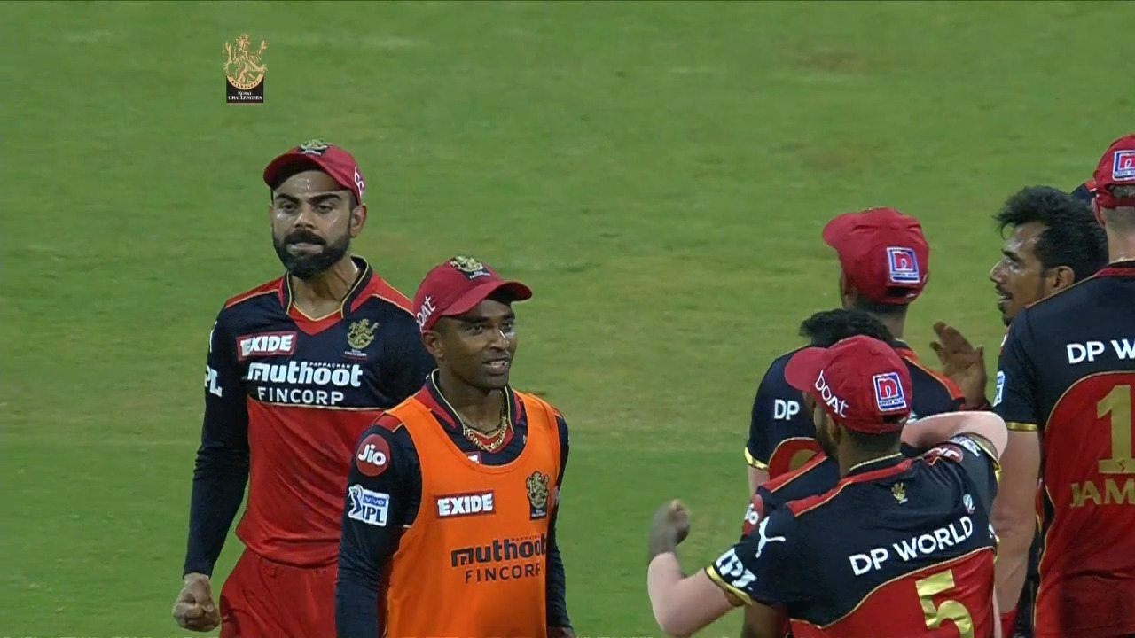 Virat gets the DRS bang on background
