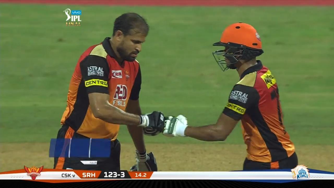 Yusuf Pathan goes big with 45 (25) background