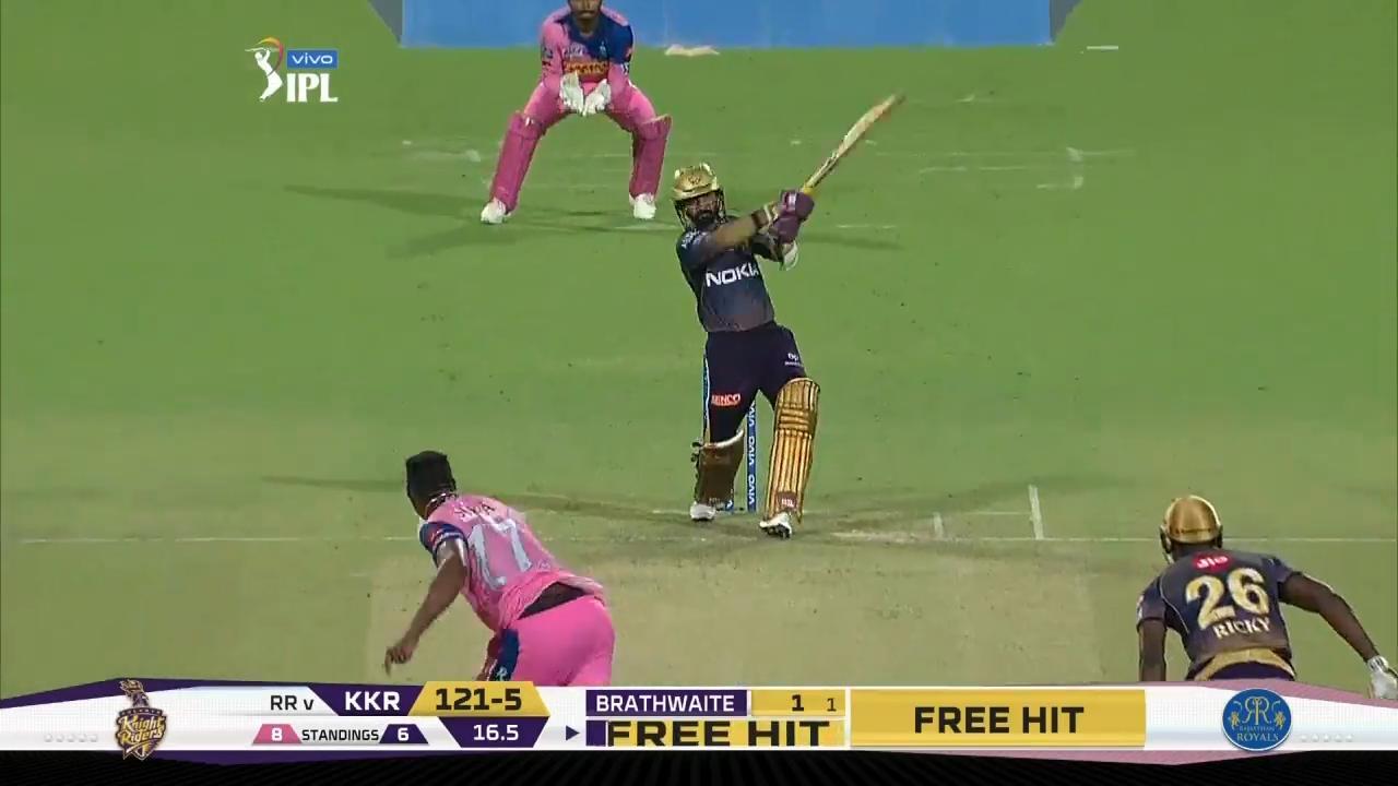 M43: KKR vs RR – Dinesh Karthik Six