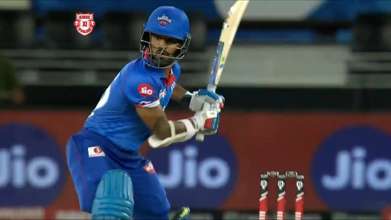 M38: KXIP vs DC – Amazing Moments background