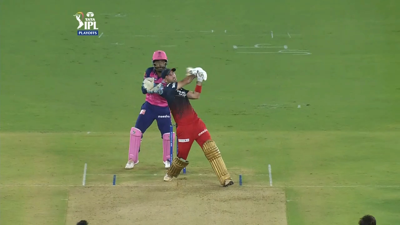 Q2: RR vs RCB – Glenn Maxwell Six