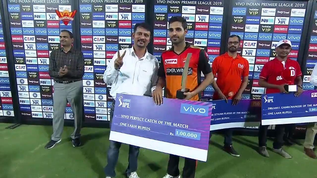 M48: SRH vs KXIP – VIVO Perfect Catch of the Match – Bhuvneshwar Kumar