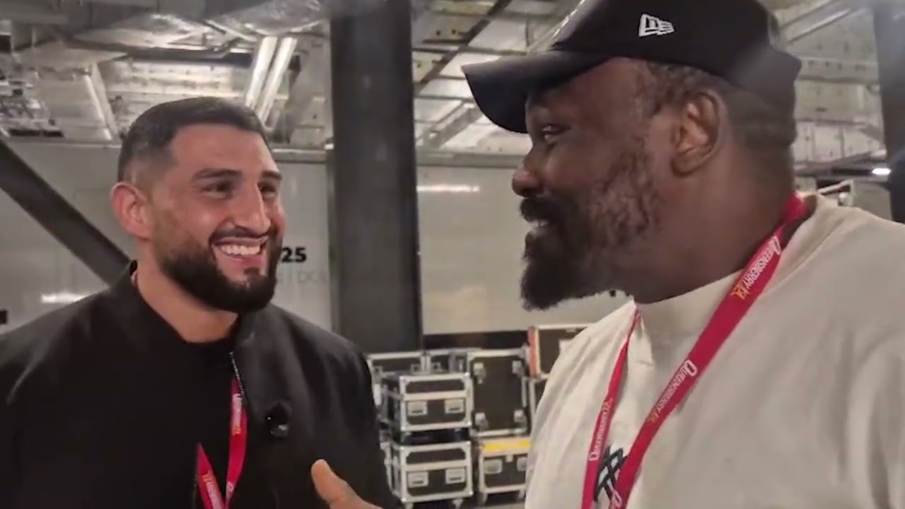 Derek Chisora CONFRONTS Agit Kabayel - 'CUT THE CAMERAS!!'