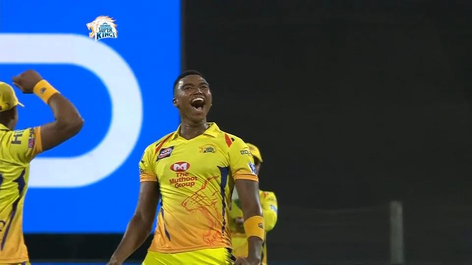 Lungi Ngidi's dream spell of 4/10 background