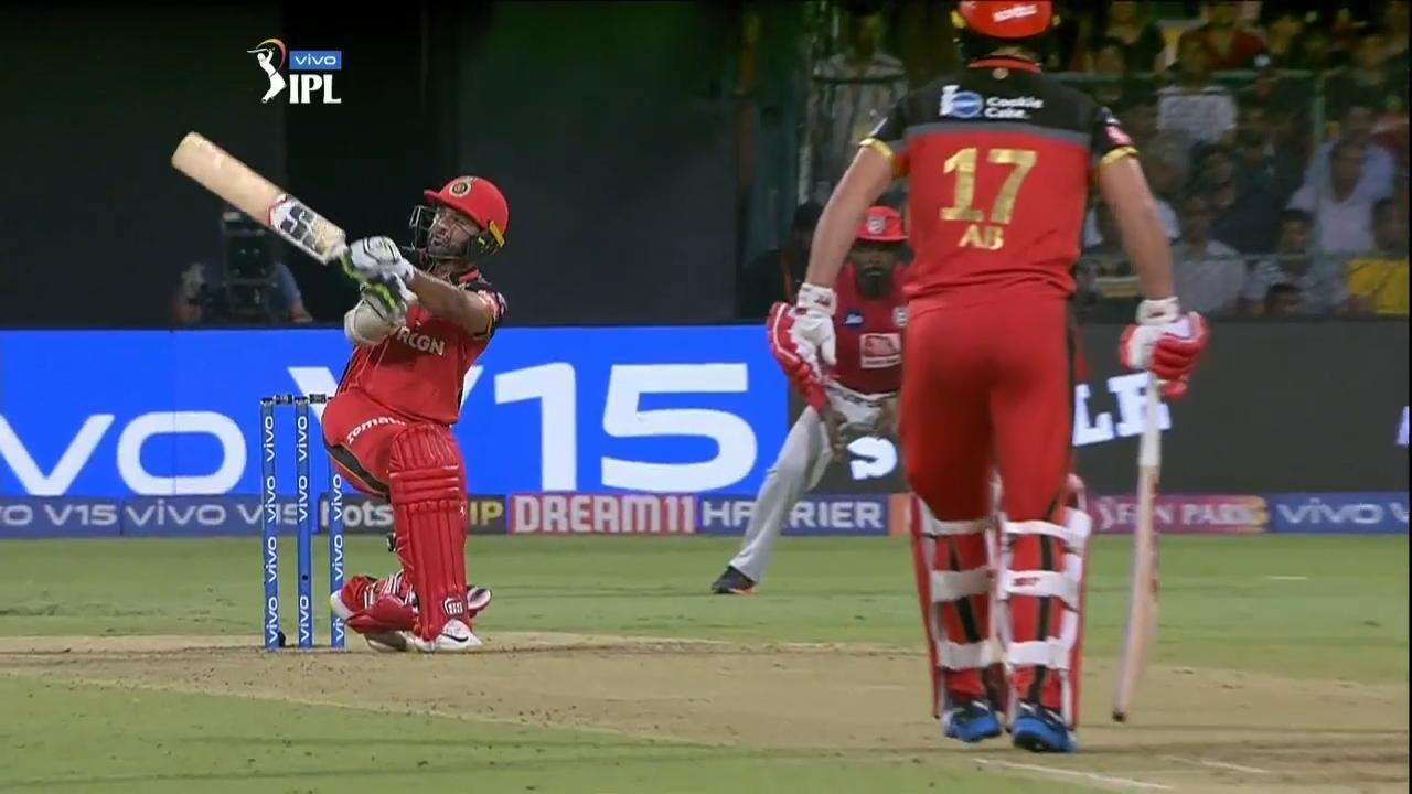 M42: RCB vs KXIP – Super Sixes