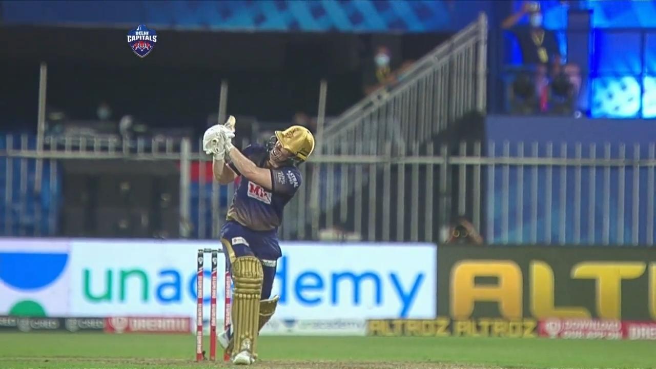 Eoin Morgan's swashbuckling 44(18)