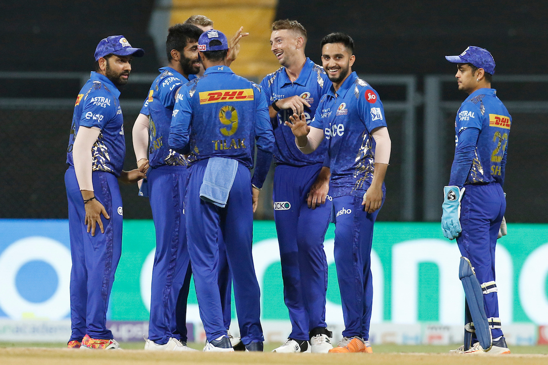 Rohit Sharma's superb low catch to dismiss Marsh