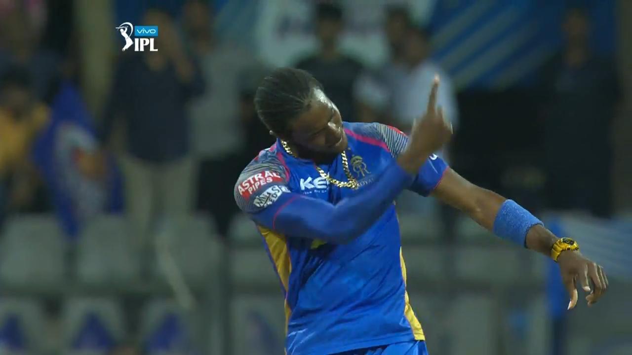 M47: MI vs RR – Fall of Wickets