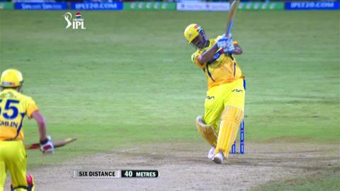 M5: CSK vs MI – MS Dhoni Six