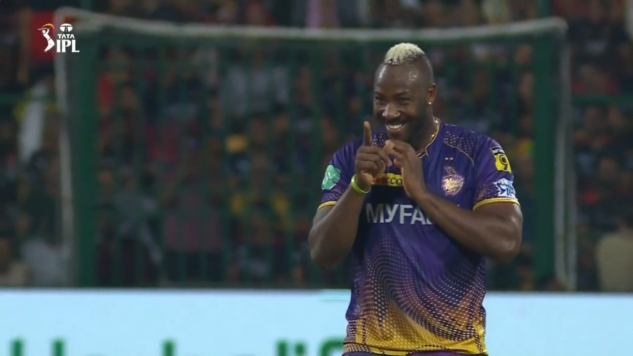 M36: RCB vs KKR – Amazing Moments background