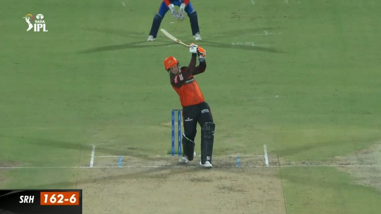 M40: DC vs SRH – Heinrich Klaasen Six