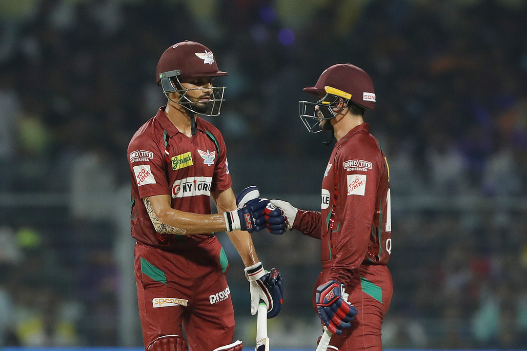 Quinton de Kock finds his groove with two well-timed sixes