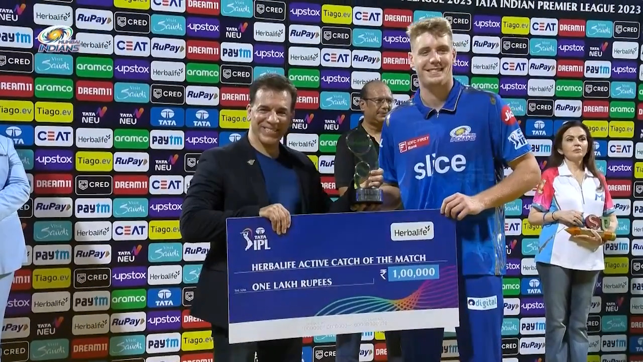 M54: MI vs RCB – Herbalife Active Catch of the Match – Cameron Green