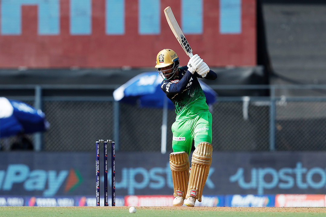 Rajat Patidar lays foundation with 48 (38)