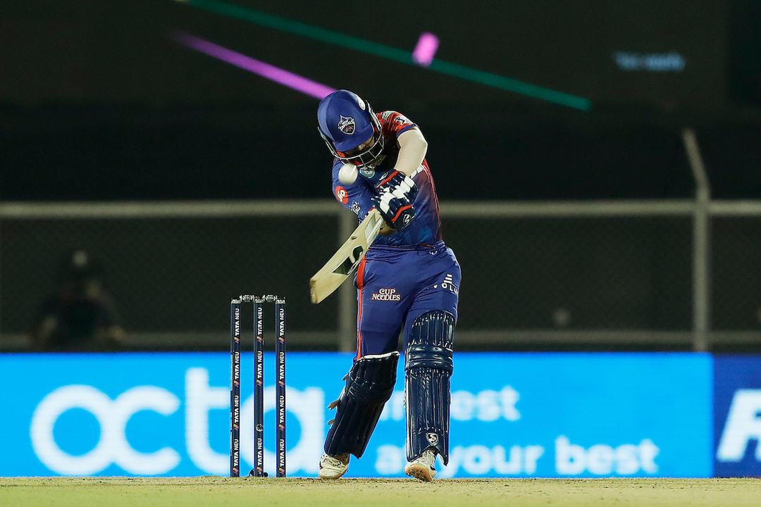 SHAW'T' - Prithvi's powerful maximum over the ropes