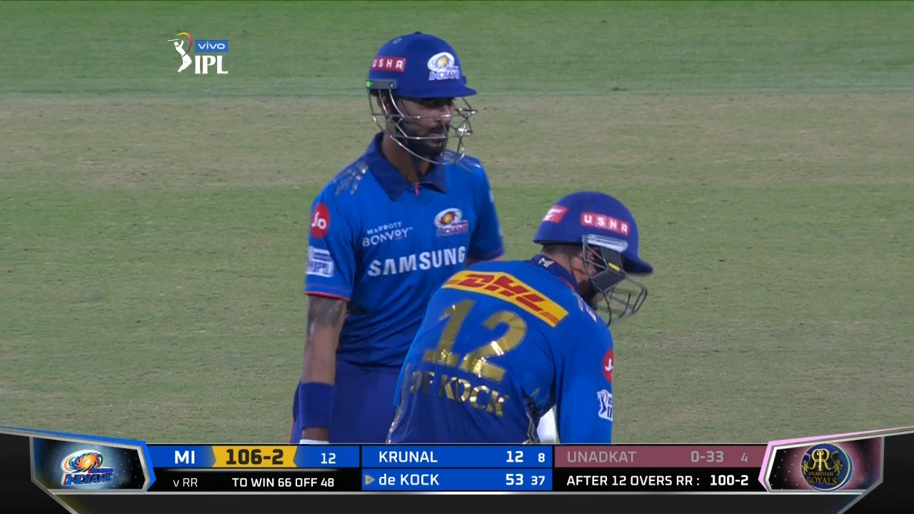 Krunal Pandya's crucial cameo of 39(26)