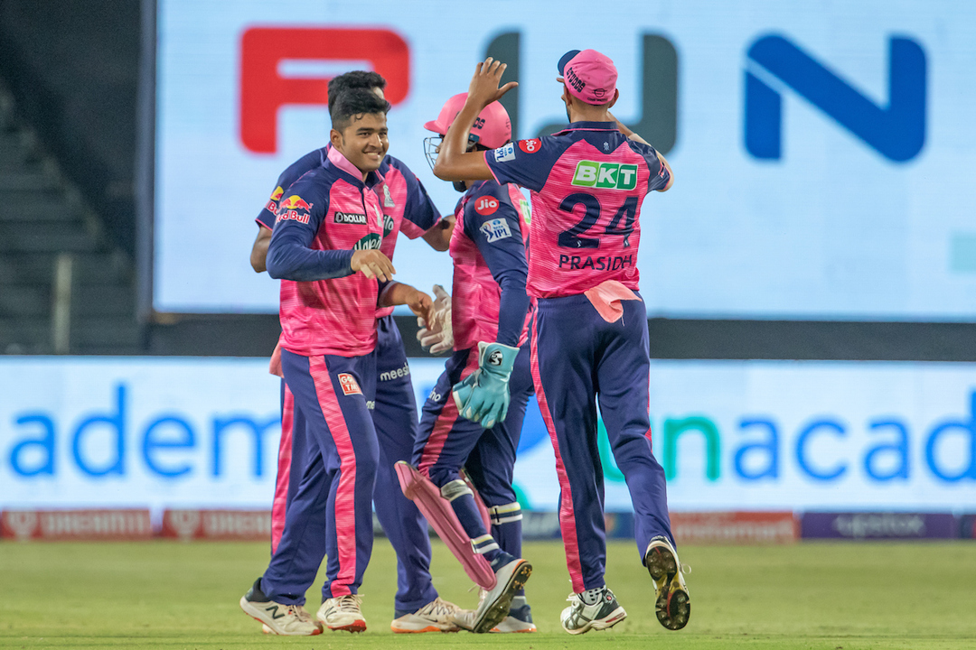 Riyan Parag makes difficult running catch look easy background