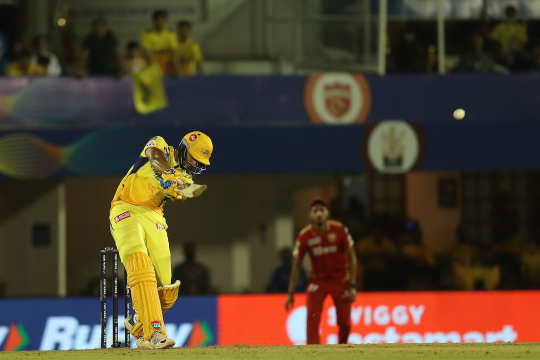Shivam Dube's clean double maximums against Rabada