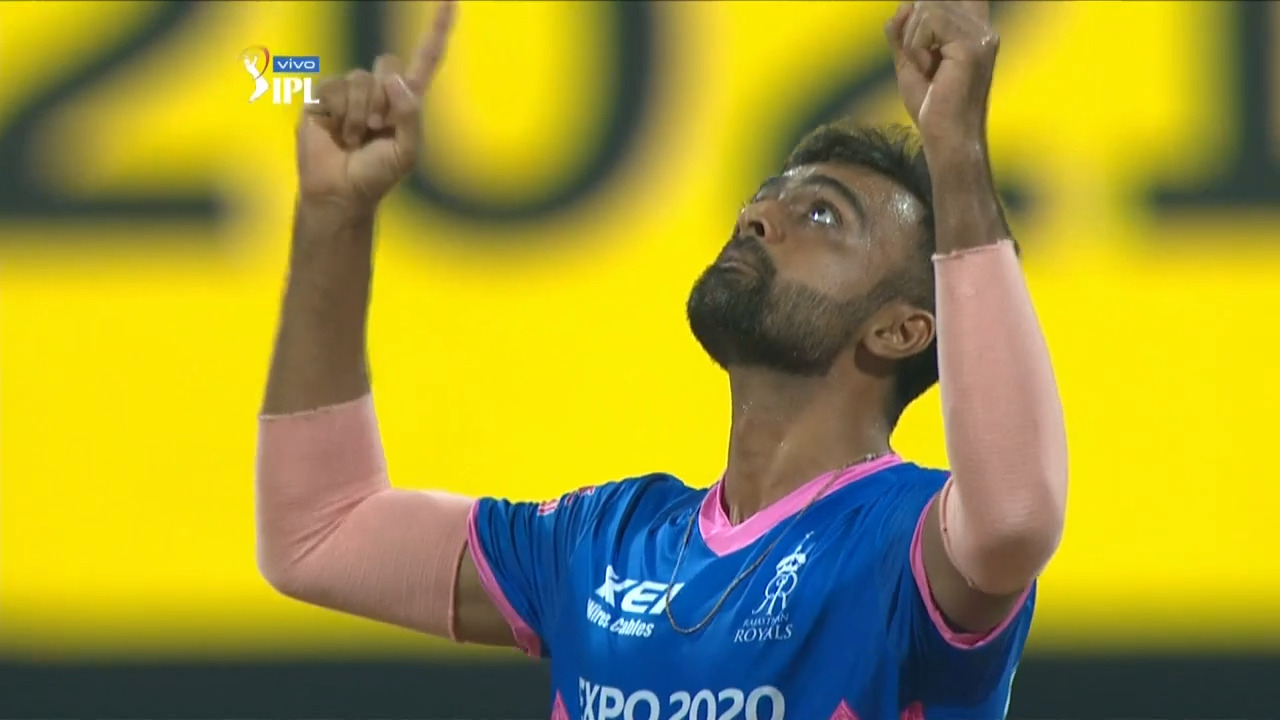 Jaydev Unadkat's super show of 3/15 background