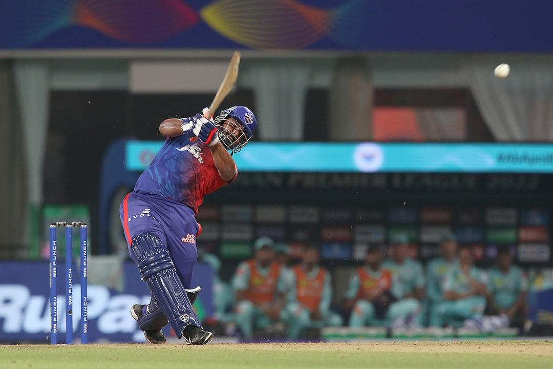 PANTASTIC : 4,6,6 - Rishabh's one-over power play