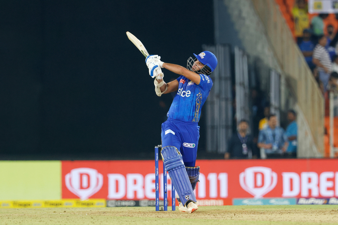 Nehal Wadhera's brisk 40(21)