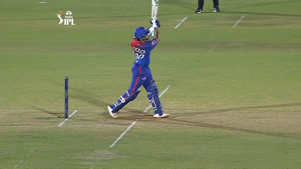 M32: DC vs PBKS – Super Sixes