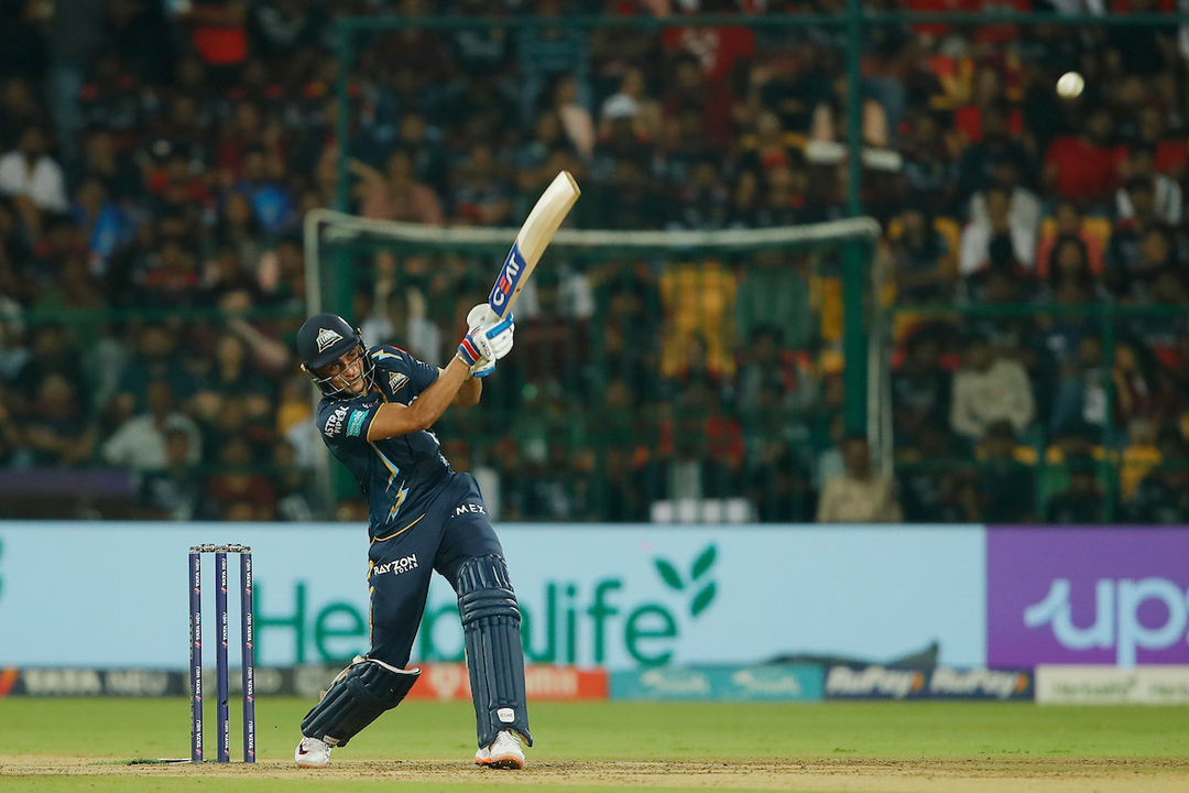 Sound of sweet spot: Gill's two cracking sixes background